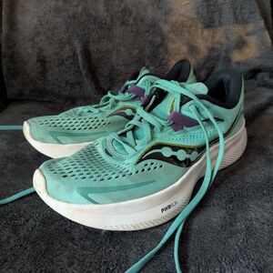 Saucony Women's Teal Running Shoes